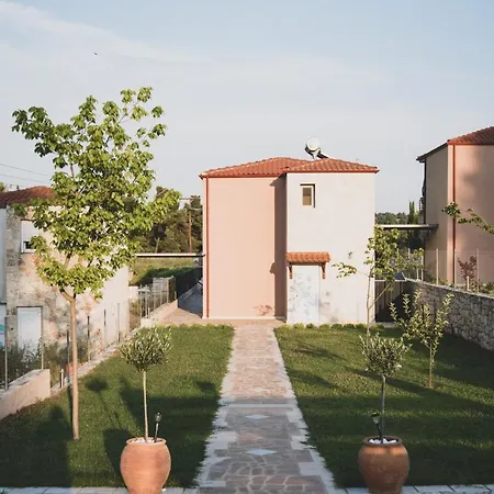 Private Pool Sani Holiday home *