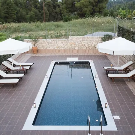 Private Pool Sani *